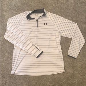 Men’s large Under Armour half zip.